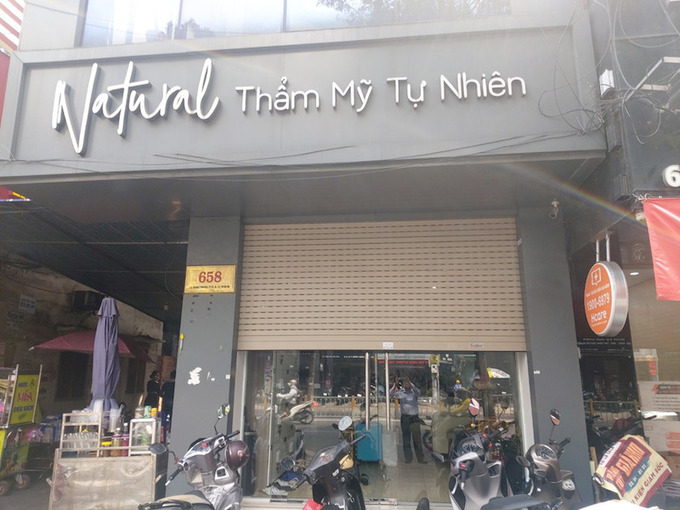 Tại địa chỉ 685 Lê Hồng Phong, Phường 10, Quận 10 phát hiện cơ sở làm đẹp chưa được cấp phép hoạt động khám bệnh, chữa bệnh theo quy định  