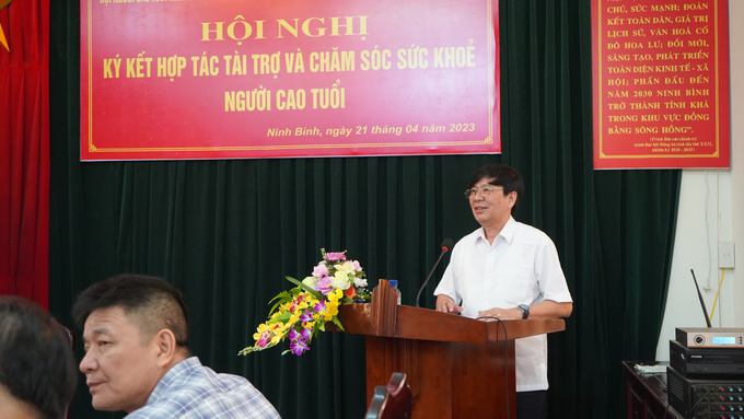 Anh 4