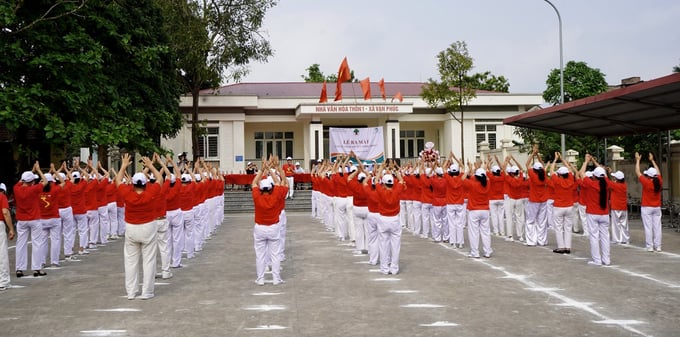 Anh 1