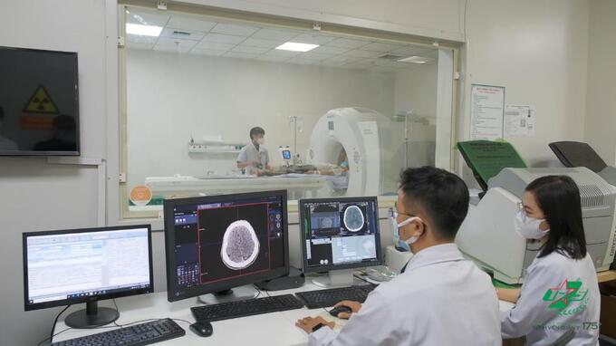 Đơn vị đột quỵ, Khoa Nội thần kinh – Bệnh viện Quân y 175 với đội ngũ nhân lực trình độ cao và trang bị nhiều máy móc hiện đại