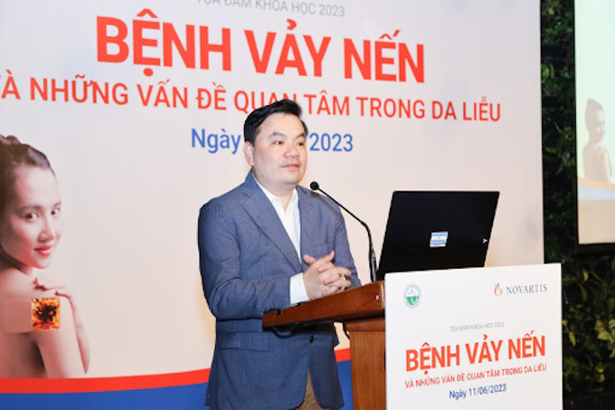 TS.BS Nguyễn Trọng Hào phát biểu khai mạc kỳ 2 - chuỗi tọa đàm “Bệnh vảy nến và những vấn đề quan tâm trong da liễu” (nguồn ảnh: fanpage Bệnh viện Da Liễu thành phố Hồ Chí Minh)
