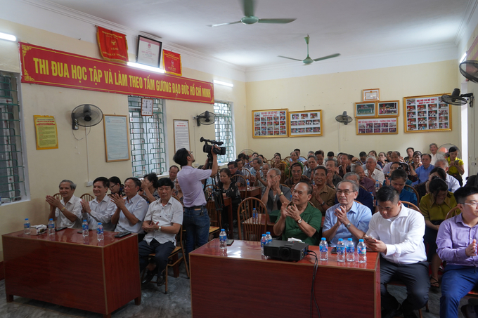 Anh 1