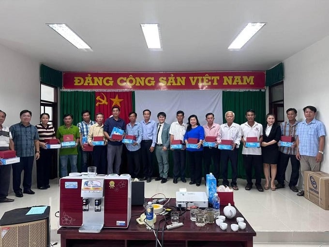 Công ty Napowin liên kết với Hội Nông Dân các địa phương nhằm tổ chức các buổi hội thảo với mục đích bán hàng