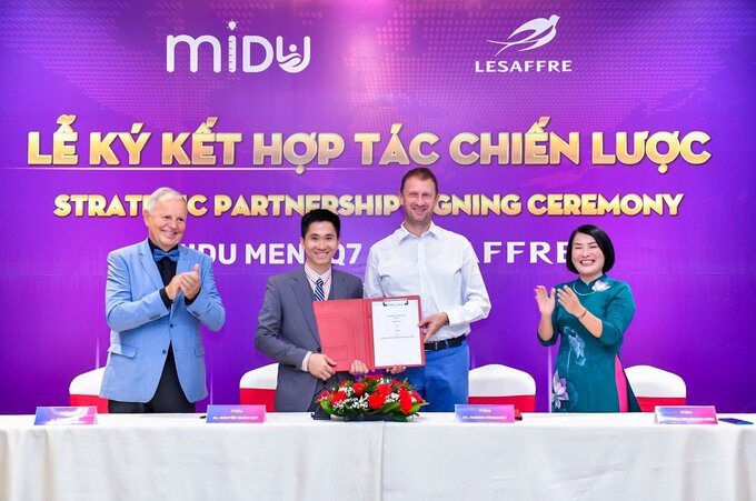 Lễ ký kết hợp tác chiến lược giữa Công ty cổ phần MIDU Mena Q7 và Tập đoàn Dược và công nghệ sinh học Lesaffre