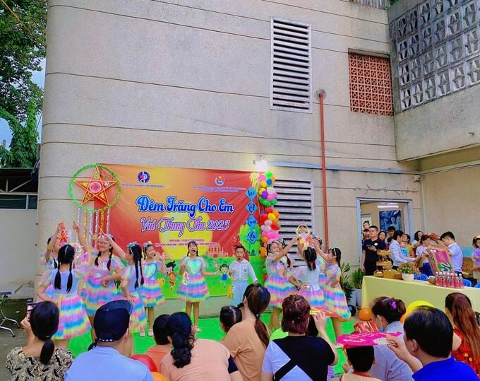 Chương trình văn nghệ “ Đêm trăng cho em – Vui trung thu 2023”