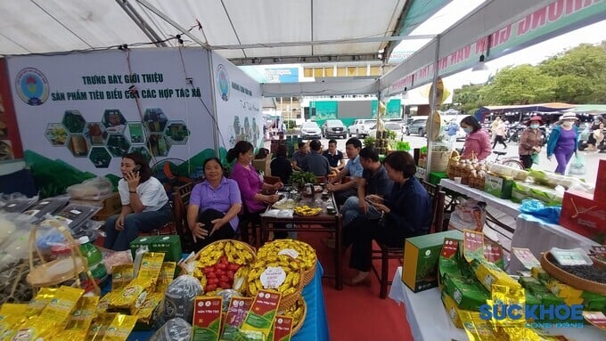 khach hang thuong thuc tra tan cuong thai nguyen