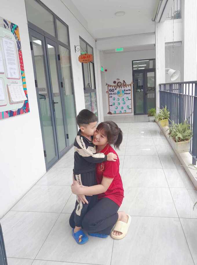 Trần Thị Bích Ngọc luôn được các bạn nhỏ yêu mến