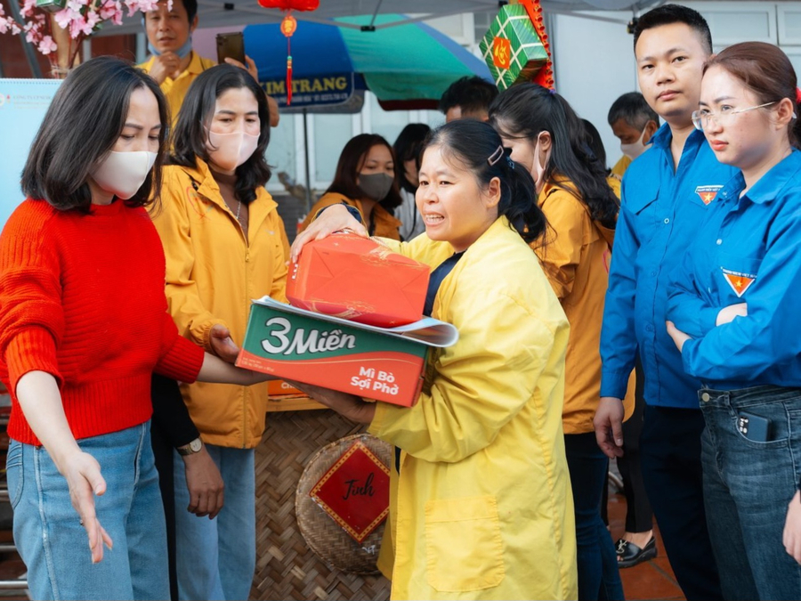 Người mua được lựa chọn mặt hàng tại 1 gian hàng với giá trị 0 đồng