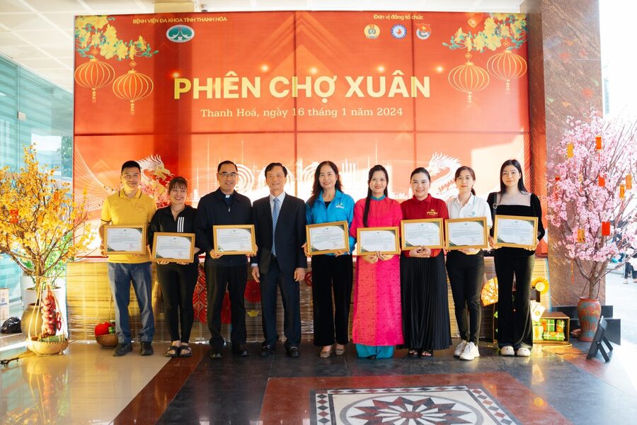 Chương trình Phiên chợ Xuân 2024 do Bệnh viện Đa khoa tỉnh Thanh Hóa cùng các nhà tài trợ thực hiện 