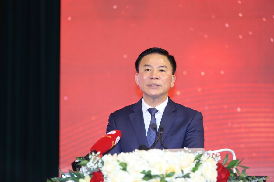 Ông Đỗ Trọng Hưng, Bí thư Tỉnh ủy Thanh Hóa đọc diễn văn tại buổi lễ