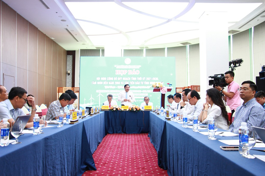 Quang cảnh buổi họp báo