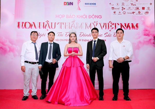 Khách mời, nghệ sĩ, bác sĩ, KOLs tham dự tại Họp báo
