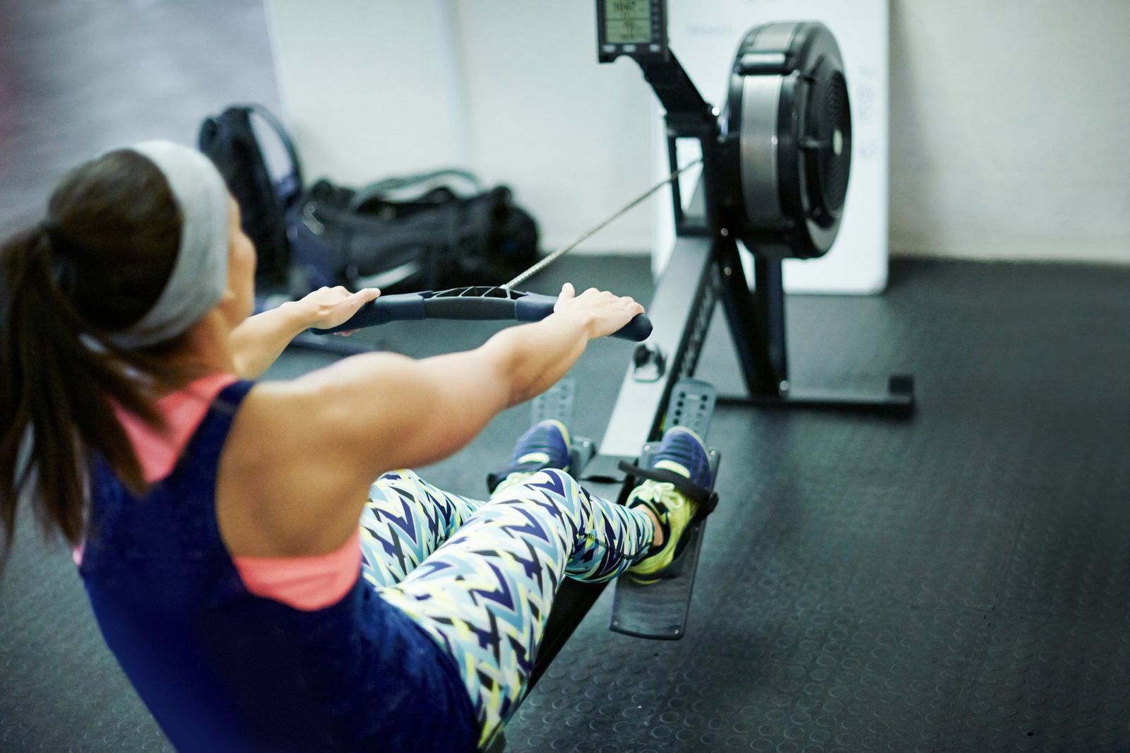 26-cac-bai-tap-gym-giam-mo-bung-cho-nu-1