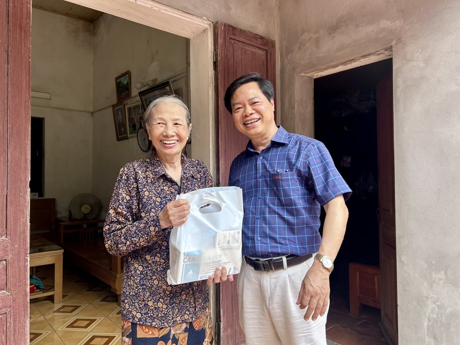 cu ba 72 tuoi u lympho ac tinh giai doan cuoi 4