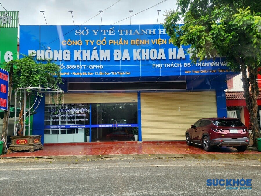 Thời điểm phóng viên khảo sát thực tế, Phòng khám đa khoa Hà Thanh tại địa chỉ số 284 Bà Triệu, phường Bắc Sơn đang hoạt động khám chữa bệnh không phép