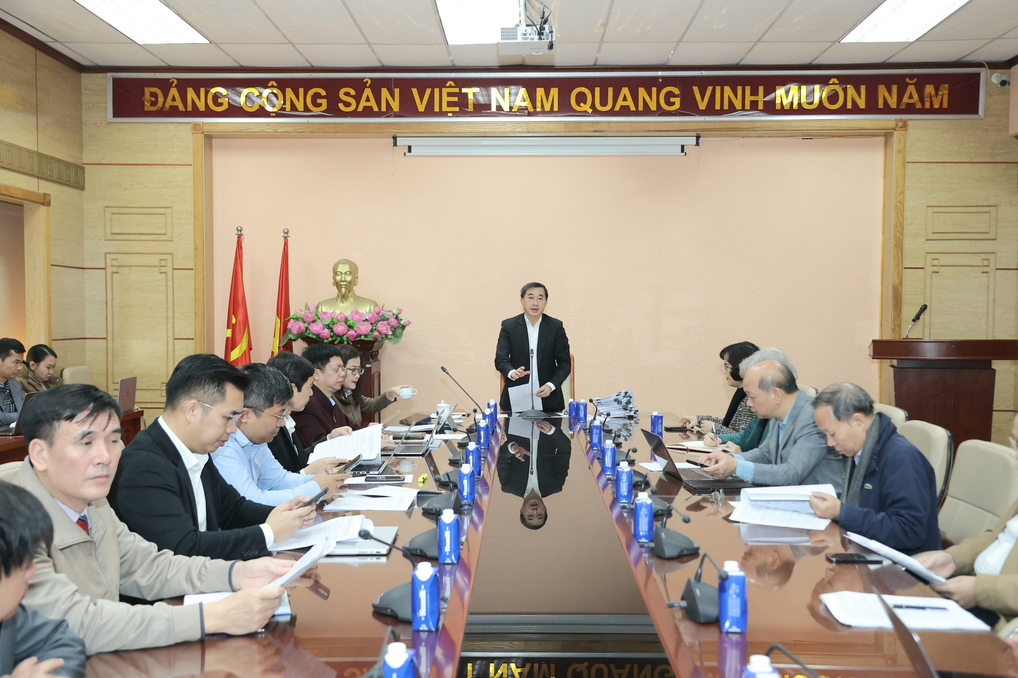 2.12.2025 Toan canh 3 (1)