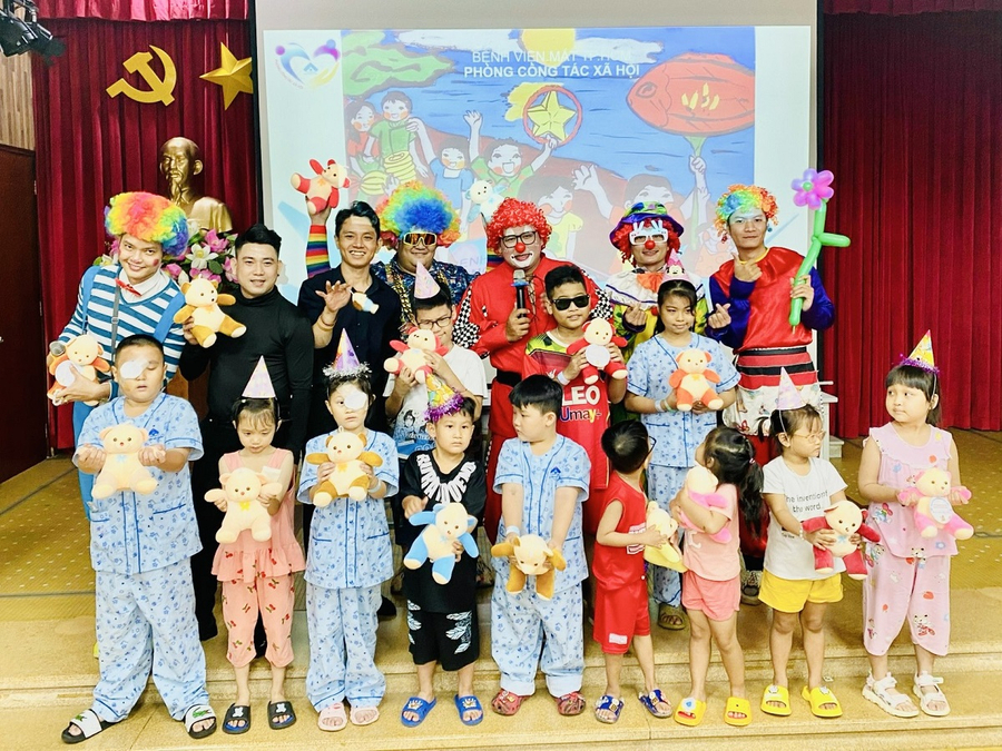 Ấm ấp chương trình 