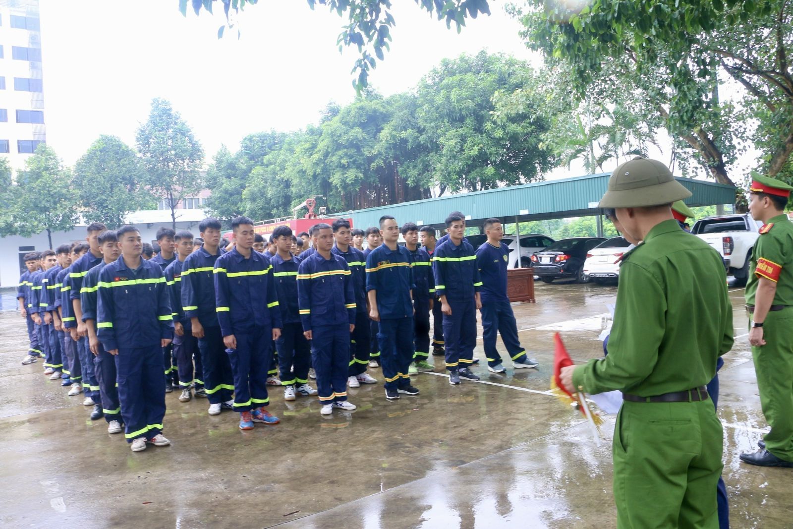 Công an tỉnh Thanh Hóa đã tổ chức kiểm tra, huấn luyện nghiệp vụ chữa cháy và CNCH 6 tháng cuối năm 2025 cho cán bộ, chiến sĩ
