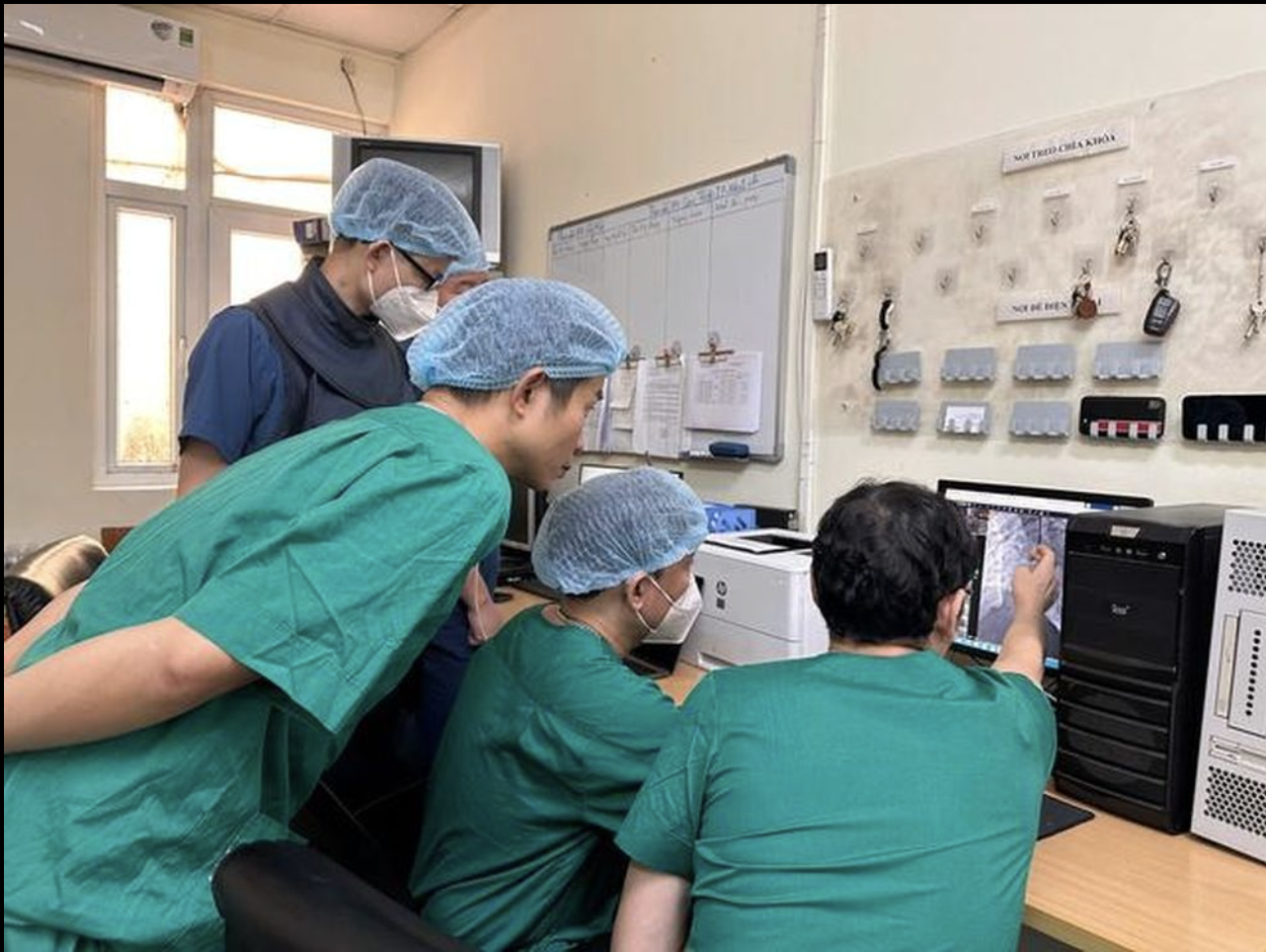 Hợp tác quốc tế trong lĩnh vực tim mạch, can thiệp thành công 4 ca bệnh khó