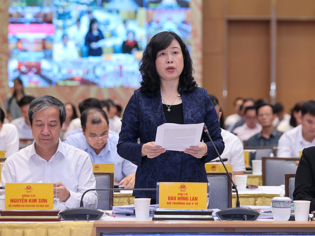 Bộ trưởng Đào Hồng Lan