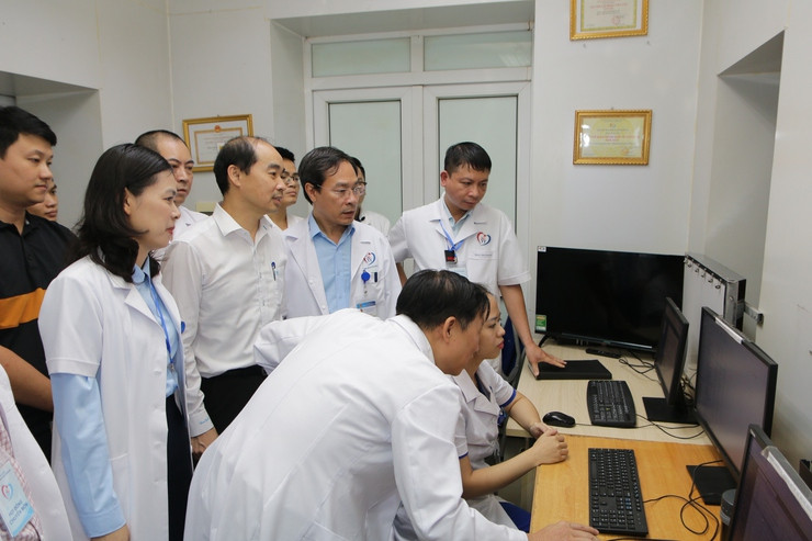 Ngành Y tế Hà Nội tích cực ứng dụng công nghệ thông tin chuyển đổi số trong công tác khám bệnh, chữa bệnh