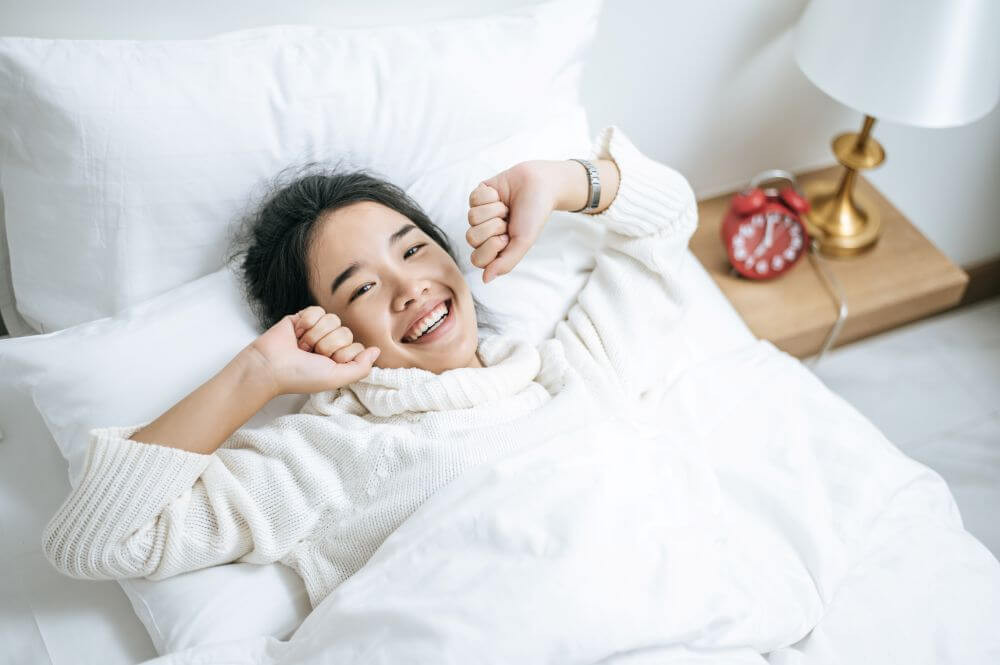Ngủ đúng giấc khiến cơ thể không bị mệt mỏi khi thức dậy (Ảnh minh họa)
