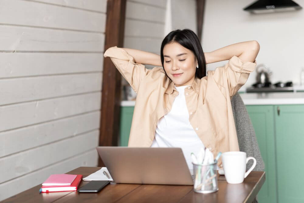 Việc cân bằng cân nặng giúp con người cảm thấy tràn đầy năng lượng (Ảnh minh họa) 
