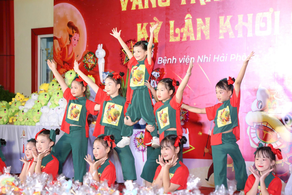 Các tiết mục biểu diễn tại chương trình(Ảnh - BVCC)