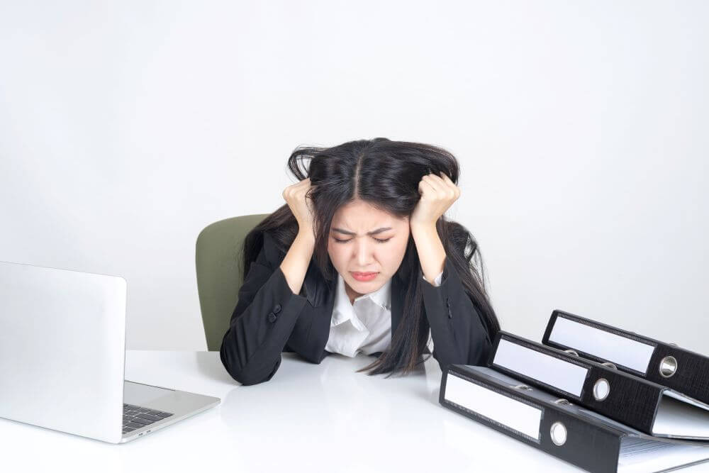 Căng thẳng kéo dài làm tăng nhịp tim của cơ thể (Ảnh minh họa)

