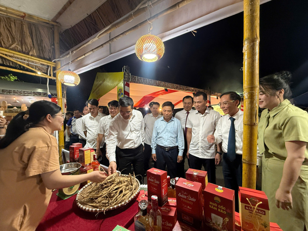 lien-hoan-van-hoa-am-thuc-5