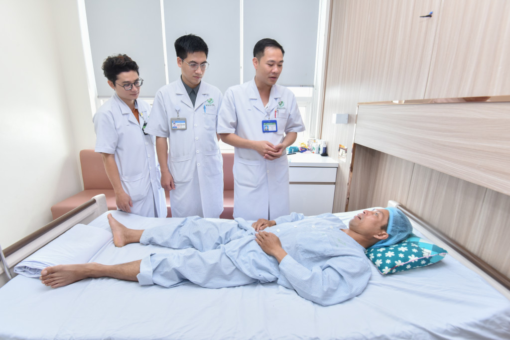  Ca ghép gan cấp cứu và là ca thứ 9 kể từ đầu năm, Bệnh viện Quân y 175 tiếp tục khẳng định quyết tâm phấn đấu trở thành trung tâm ghép tạng hàng đầu trong Quân đội và khu vực phía Nam (Ảnh: Bệnh viện Quân y 175)