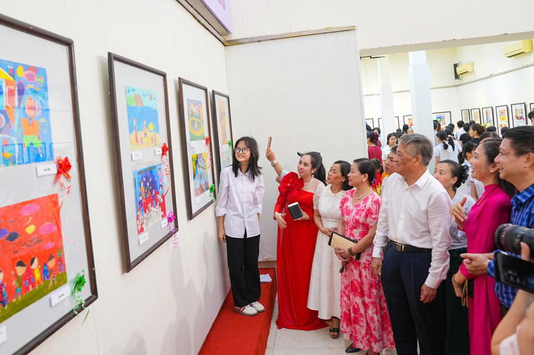 Việc phối hợp đăng cai tổ chức Cuộc thi và Triển lãm Tranh thiếu nhi toàn quốc năm 2025 tại thành phố Hải Phòng là sự kiện nhằm tạo sân chơi bổ ích, ý nghĩa thiết thực nhằm khơi dậy niềm đam mê hội họa, tư duy sáng tạo nghệ thuật của các em thiếu niên, nhi đồng