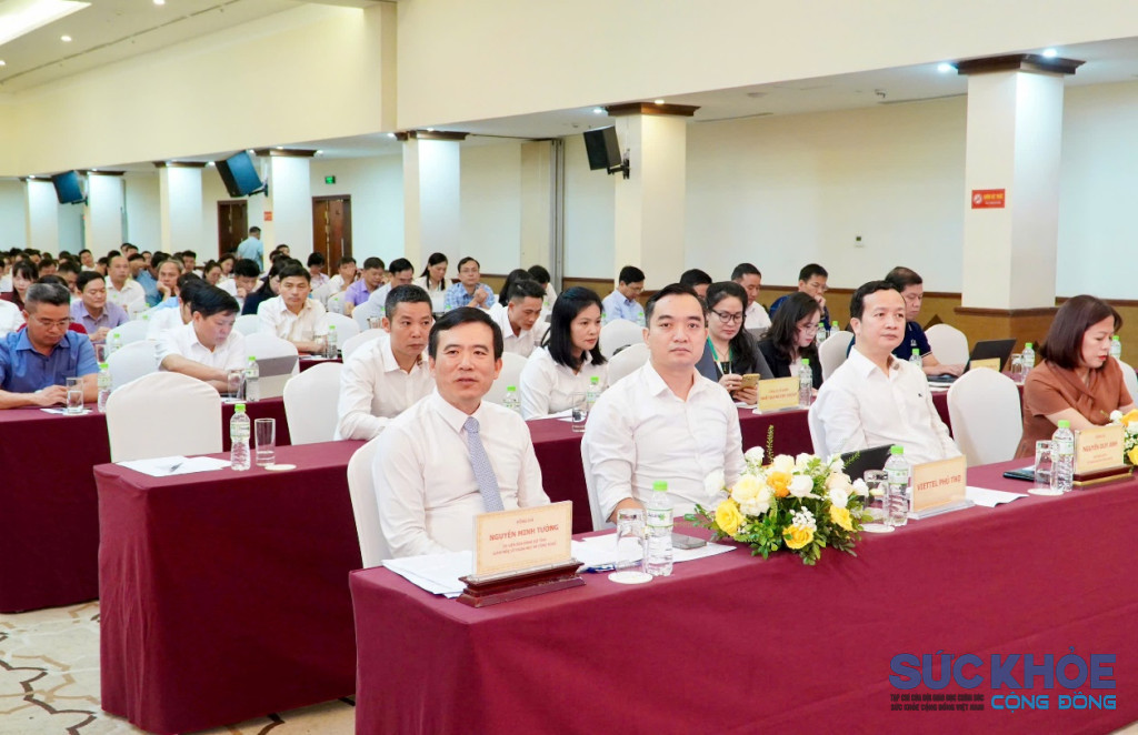 Các đại biểu dự hội thảo