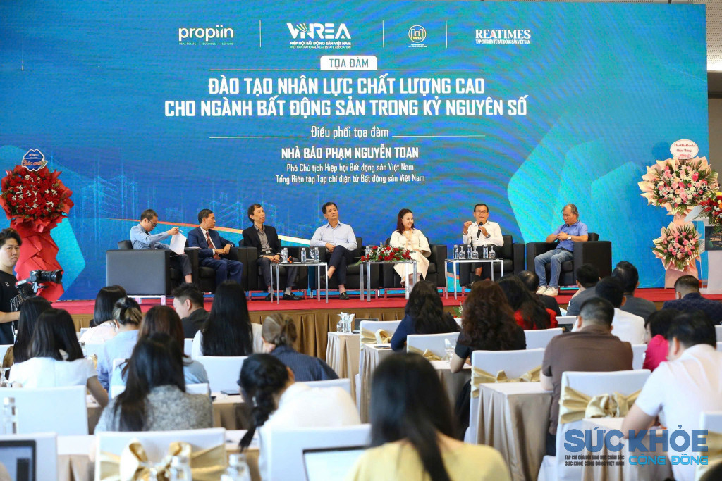 Quang cảnh tọa đàm 