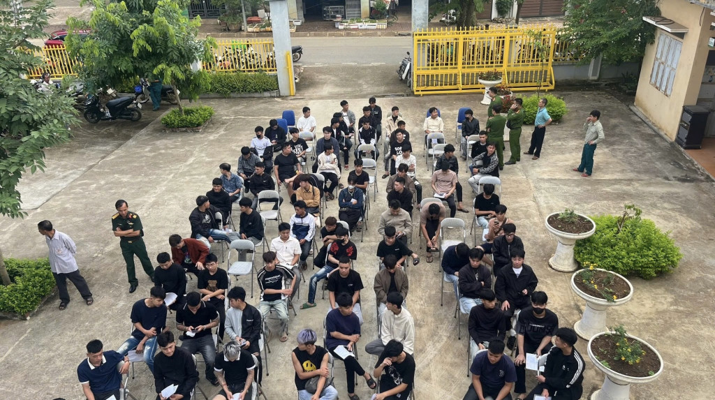 Điểm khám sơ tuyển nghĩa vụ quân sự tại phường Mộc Sơn, tỉnh Sơn La