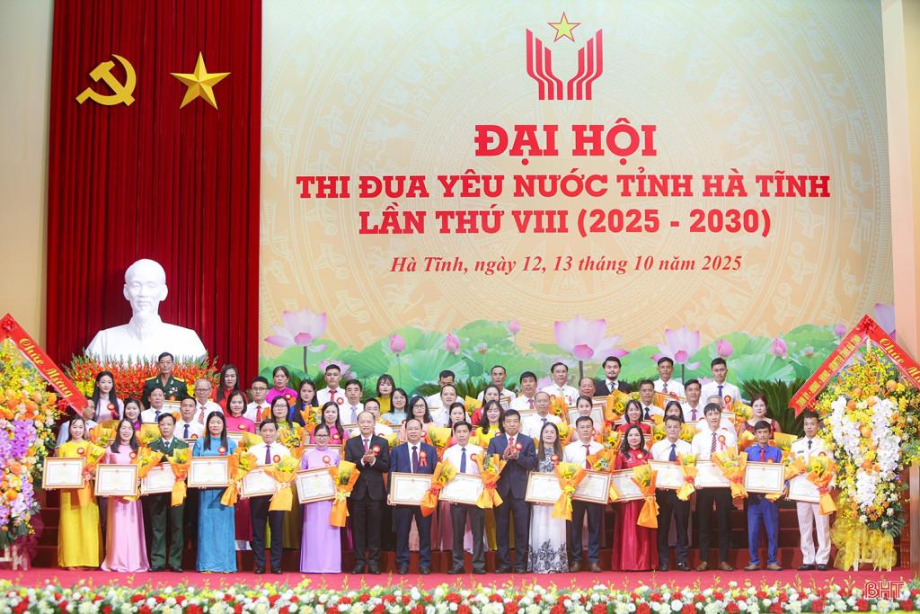 Các cá nhân điển hình được vinh danh