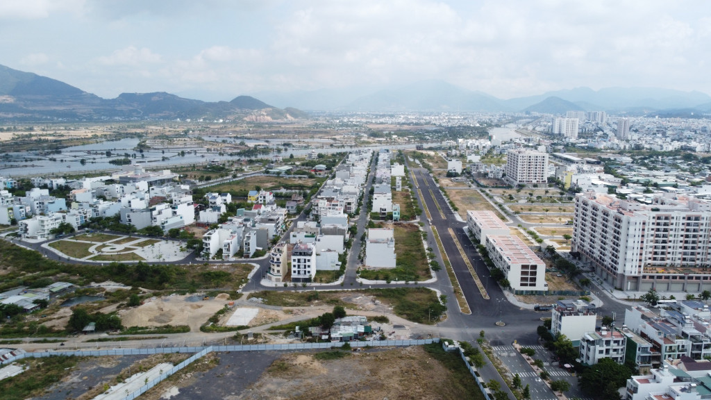 images5525632-qh-su-dung-dat-nha-trang-van-ky-01-1