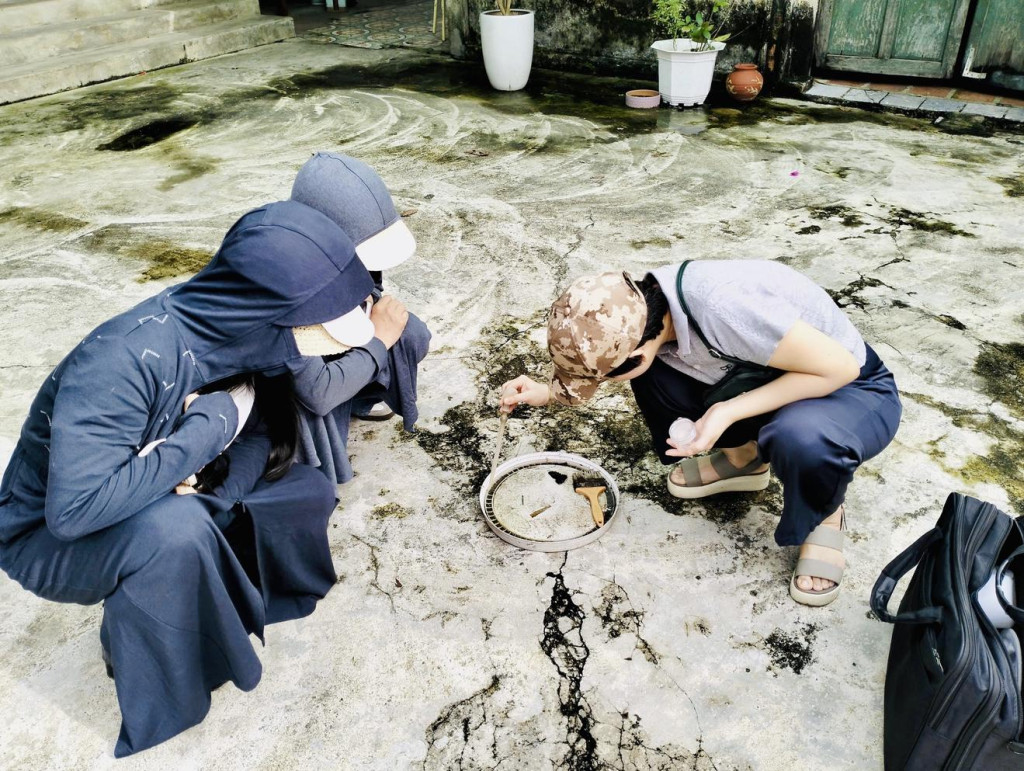 Đoàn kiểm tra đã đi kiểm tra công tác phòng, chống sốt xuất huyết tại phường Sầm Sơn, tỉnh Thanh Hóa