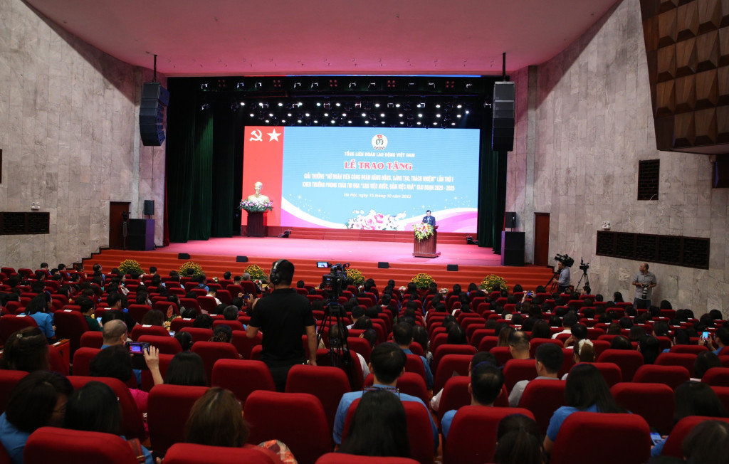 Quang cảnh buổi lễ (Ảnh: VGP/Nguyễn Hoàng)