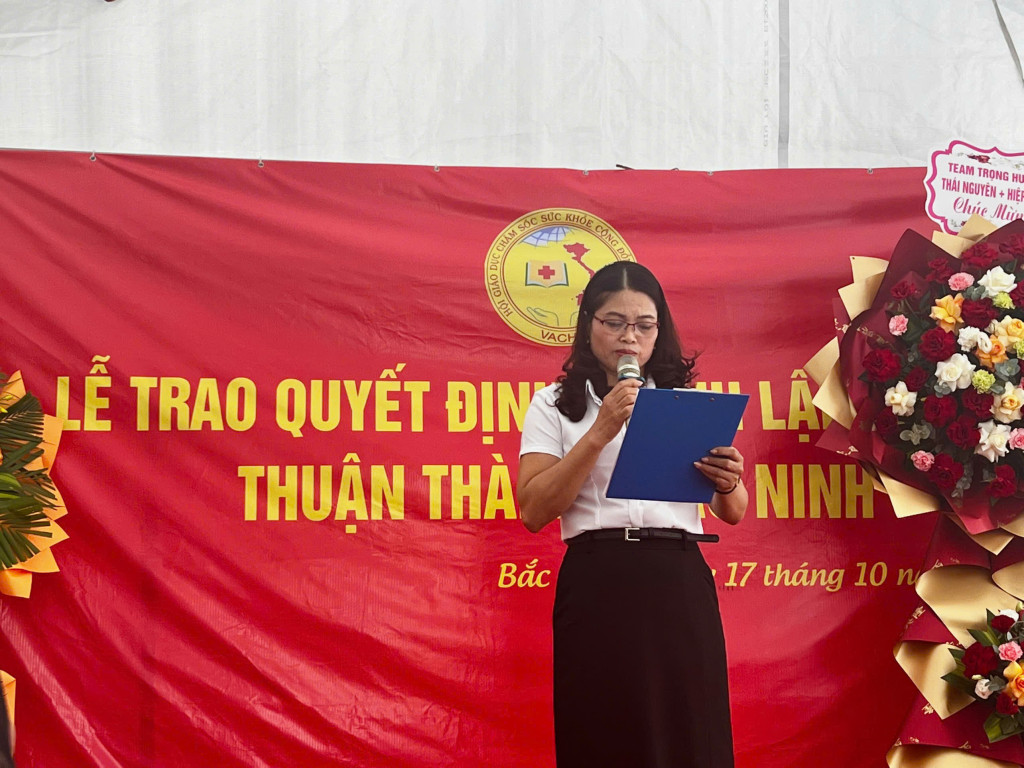 Bà Nguyễn Thị Phương Thanh, Chi hội trưởng Chi hội Chăm sóc Sức khỏe Thuận Thành – Bắc Ninh chia sẻ cảm nghĩ tại buổi lễ