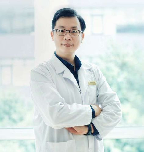 GS.TS.BS Trần Trung Dũng và BSCKII Phạm Trung Hiếu