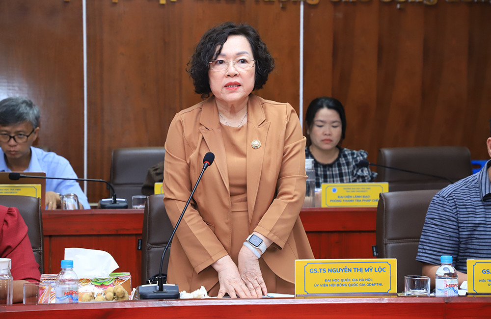 Giáo sư, Tiến sĩ, Nhà giáo Nhân dân Nguyễn Thị Mỹ Lộc - nguyên Hiệu trưởng Trường Đại học Giáo dục, Đại học Quốc gia Hà Nội