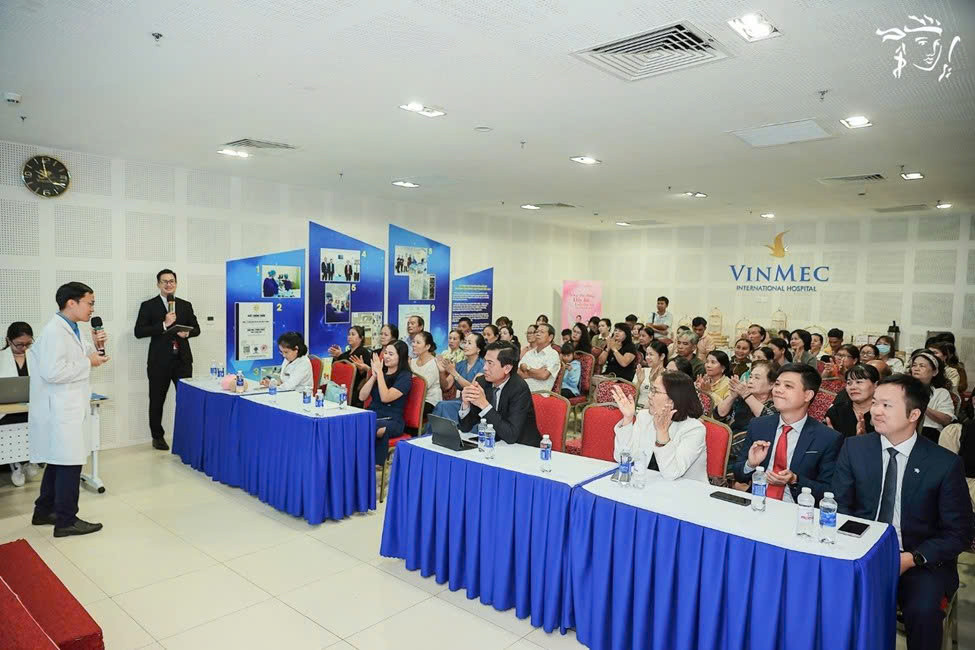 Các đại biểu tham dự hội thảo
