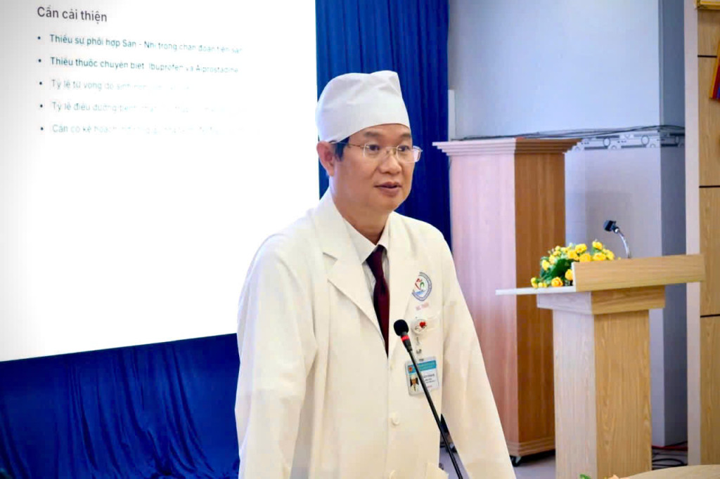 ThS.BSCKII Lê Huy Thạch, Giám đốc Bệnh viện Đa khoa Ninh Thuận phát biểu tại buổi làm việc (Ảnh: Bệnh viên Đa khoa Ninh Thuân)
