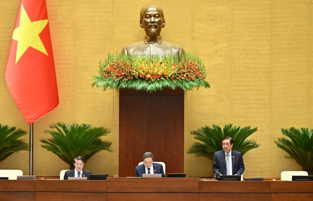 Phó Chủ tịch Quốc hội Lê Minh Hoan điều hành phiên họp