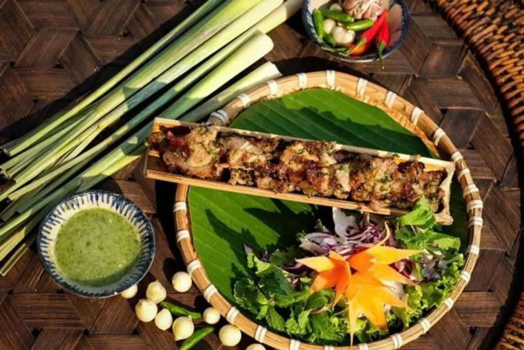 Bò nướng ống tre mang đến trải nghiệm vị giác đặc biệt (Ảnh minh họa)