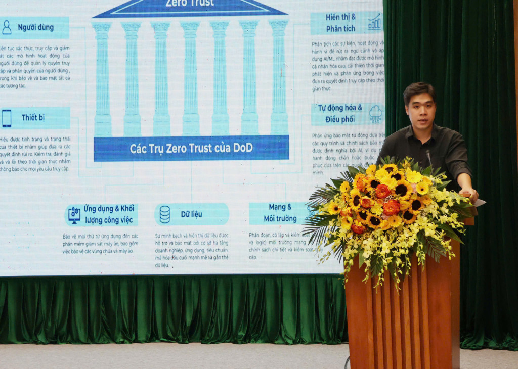 Ông Đặng Quang Anh - đại diện đơn vị tư vấn Mobifone tư vấn xây dựng hồ sơ cấp độ an toàn thông tin tại Hội nghị