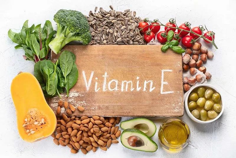 Bổ sung các loại Vitamin qua thực phẩm (Ảnh minh họa)