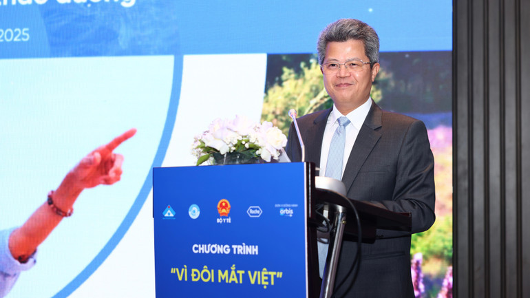 Phó giáo sư, tiến sĩ Phạm Ngọc Đông phát biểu tại lễ ký kết