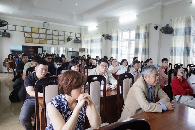 Các học viên tham gia lớp tập huấn